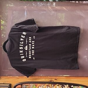 Quicksilver Tshirt only worn a few times